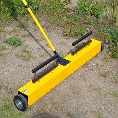 Magnetic picker on 1000 mm wheels with PROF-MAGNET cleaning system
