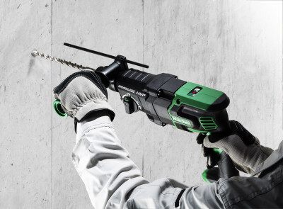 Unpacking the DH28PEC rotary hammer, DS12DA screwdriver and new hand tool kits