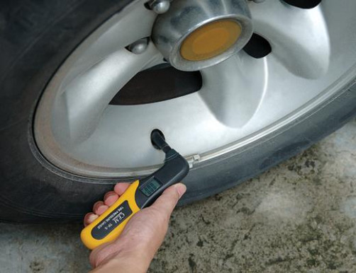 TP-5 CEM Car Digital Pressure Gauge