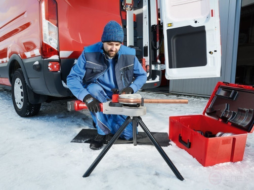 Set ROBEND 4000 E 12 – 14 – 16 – 18 – 22 – 28 mm (Robend) with accumulator. 4.0 Ah and charge. ust-vom.