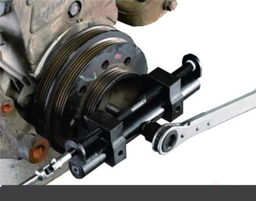 Съемник шкивов клиновых универсальный до диаметра 153мм JTC