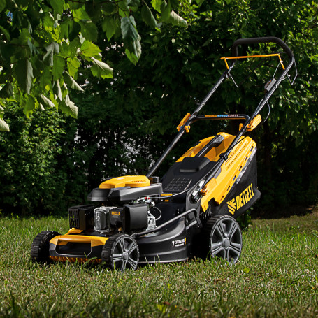 Gasoline lawn mower GLD-520SP, 196 cc.cm, width 52 cm, drive, 7 levels,grass collector 60 l Denzel