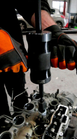 Набор: Съемник с адаптерами для инжекторов