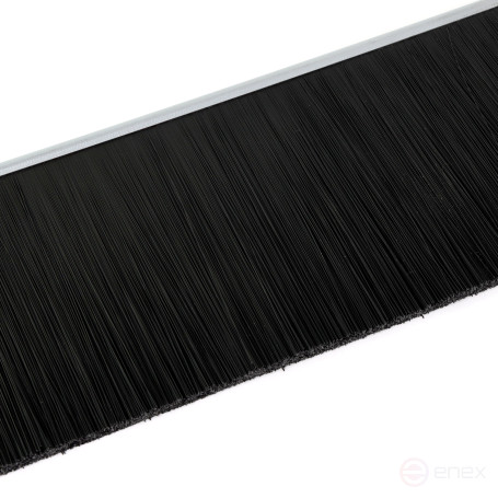 Щетка полосовая линейный уплотнитель 2500*100*5, ворс высотой 95 мм PPL черный 0,25 (EB-1126)