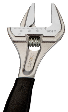 Ключ разводной ERGO хромированный, длина 218/захват 38 мм, резиновая рукоятка