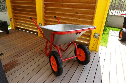 Industrialist 2-wheel reinforced wheelbarrow, 110 liters (air wheel)