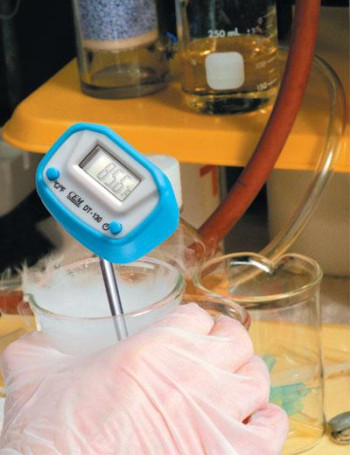 Термометр профессиональный (контактный) цифровой DT-130 CEMТермометр пищевой (Госреестр РФ)