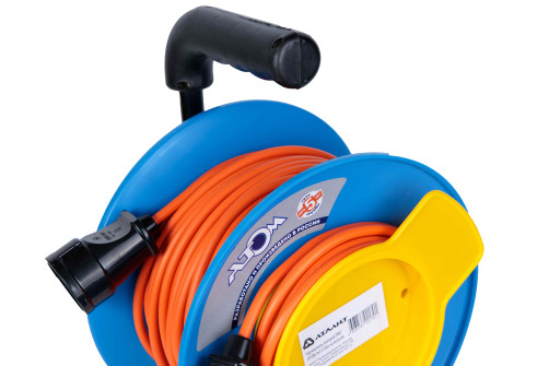 Atom PVS extension cord 2x0.75 40m on a garden coil