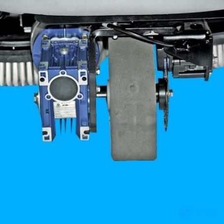 A scrubbing battery machine with an operator