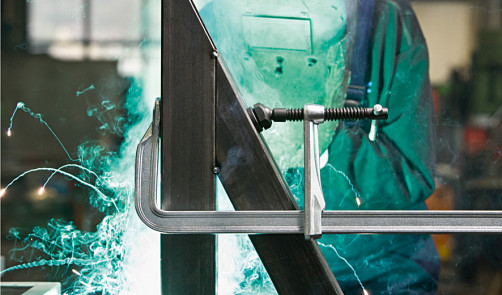 SL60M Струбцина высокоэффективная столярная 600/120, усилие: 8.5 кН, момент затяжки: 25 Нм, с Т-образной рукояткой