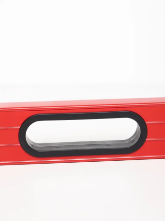 Painted level (3 acrylic indicators) with handles 60 cm