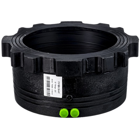 The sleeve for the flange is electro-welded with a clearance of 225 mm PE 100 SDR 11