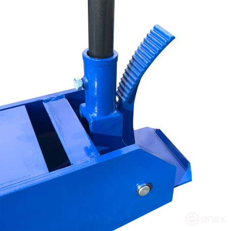 Lifting jack T32010 AE&T 10t