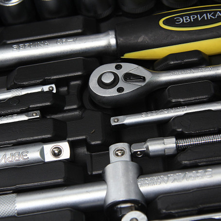 Набор инструмента ER-80082 1/4"&1/2"DR 6-гранный 82 предмета ЭВРИКА 1/3