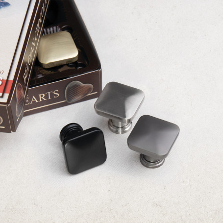 Handle meb. button met. KNOPA black matte, AKS