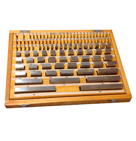 Set of end measures of length No. 8 cl.1, with verification