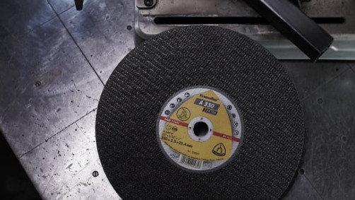 Отрезной круг A 330 Extra, 300 x 2,5 x 25,4