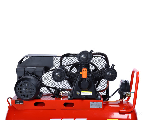 Компрессор пневматический 220В 3.0кВт 8атм. 400л/мин. ресивер-100л поршневой ременной GTE