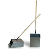 Совок - ловушка для мусора с деревянным черенком