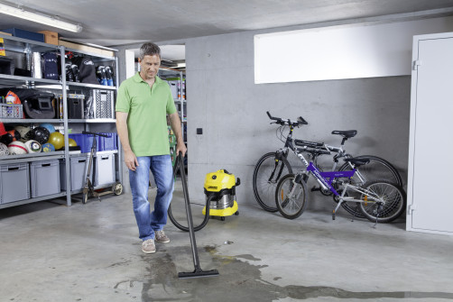 Household vacuum cleaner WD 4 Premium