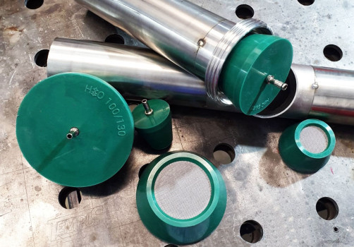 Plug 80 - 110 mm with a hole without a sprayer