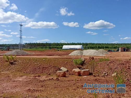 Inflatable PVC hangar for universal use
