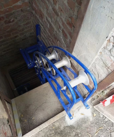 RCU 6-120A angular cable guide roller, aluminum coils (cable diameter up to 120 mm, roller load up to 500 kg) MALIEN
