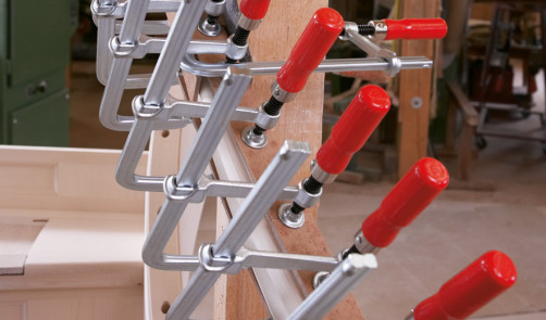 GS20 classiX Струбцина цельнометаллическая 200/100, усилие: 5 кН, c деревянной рукояткой