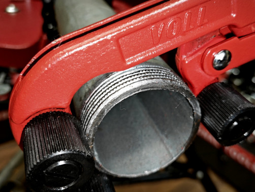 3/8 - 2" Thread edge Treatment Device