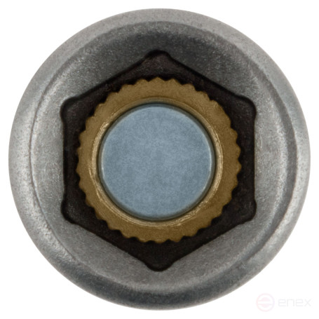 Adapter with an 8x45mm socket head