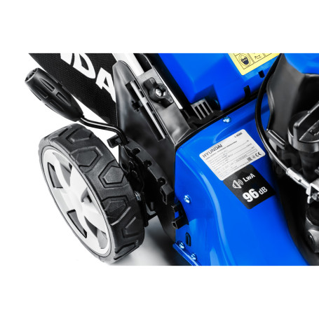 Hyundai L 4220S Petrol Lawn Mower