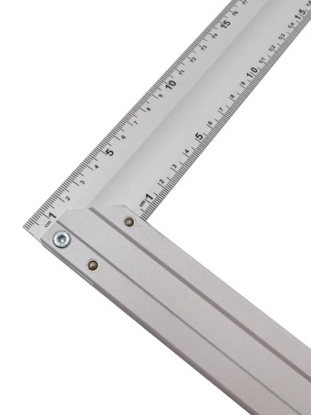Угольник алюминиевый строительный 450 мм (одна шкала)