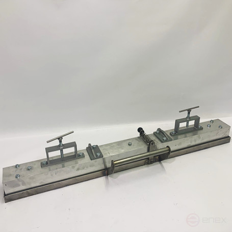 Магнитный подборщик для вилочного погрузчика с системой очистки