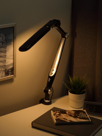 Настольный светильник ЭРА NLED-496-12W-BK светодиодный на струбцине черный