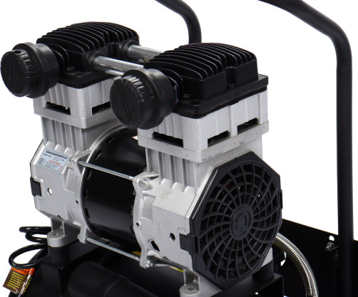 Pneumatic compressor 220V 1.5kW 8atm. 140L/min. receiver-30L oil-free piston GTE