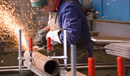 GZ16 Струбцина цельнометаллическая 160/80, усилие: 6 кН, c деревянной рукояткой