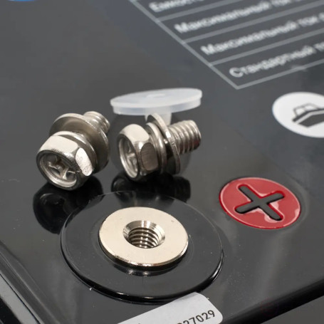 Lithium Traction Battery LITOMAX SE LiFePO4 12V 180Ah w Bluetooth BMS 100A