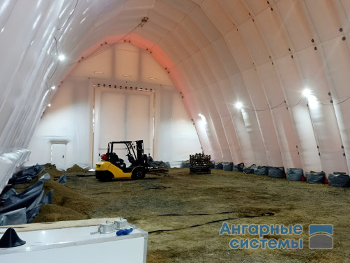 Monomakh pneumatic frame hangar