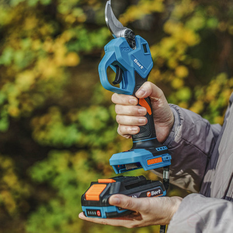 Секатор аккумуляторный BORT BGS-21Li-Pro