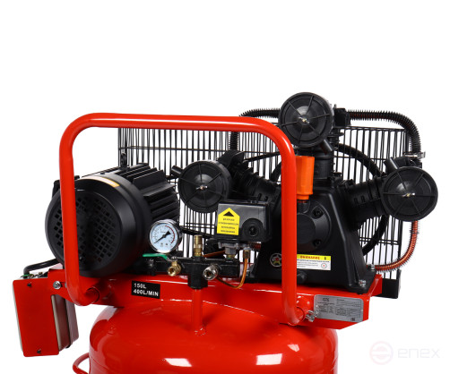 Компрессор пневматический 380В 3.0кВт 8атм. 400л/мин. ресивер-150л поршн. ремен. вертикальный GTE