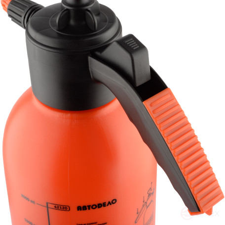 Распылитель ручной 2,0л. с клапаном (АвтоDело) 42120