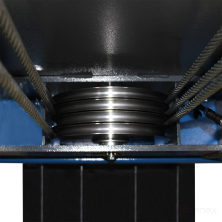 Four-post lift F5.5-4 AE&T (380B)