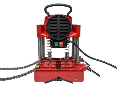 SDM152 machine for cutting holes in pipes