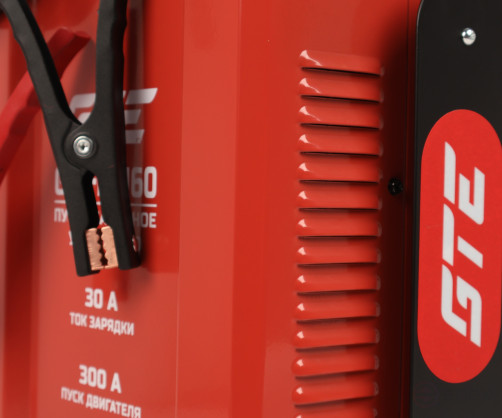 Устройство пуско-зарядное 12-24V/20-700Ач/300А передвижное GTE