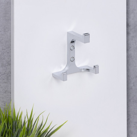 Крючок меб. трехрожковый мет. TRITON хром AKS