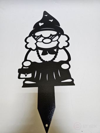 A large garden figurine "A gnome with a bag goes shopping"