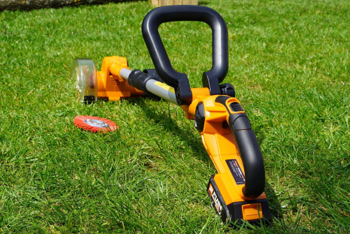 Villager VWB 1920 Cordless Garden Path Cleaner