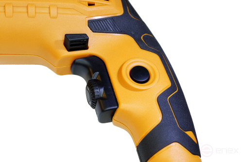 Дрель ударная сетевая Villager VLN 257