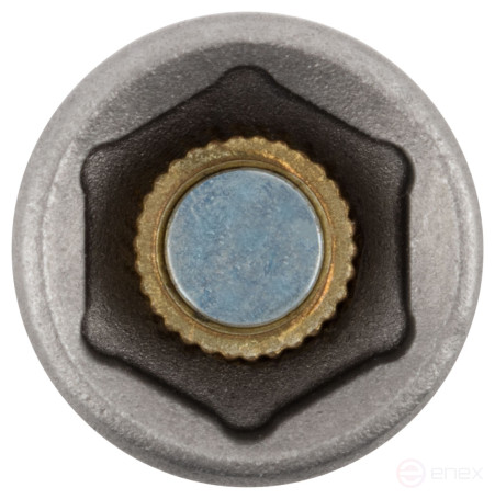 Adapter with a 10x65mm socket head