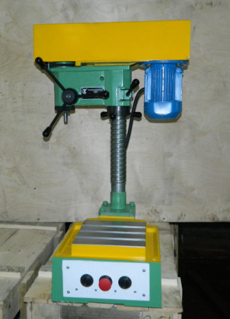 Table-drilling vertical machine 2m112